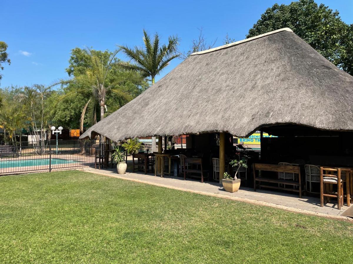 Buffalo Hotel Hectorspruit Exterior photo