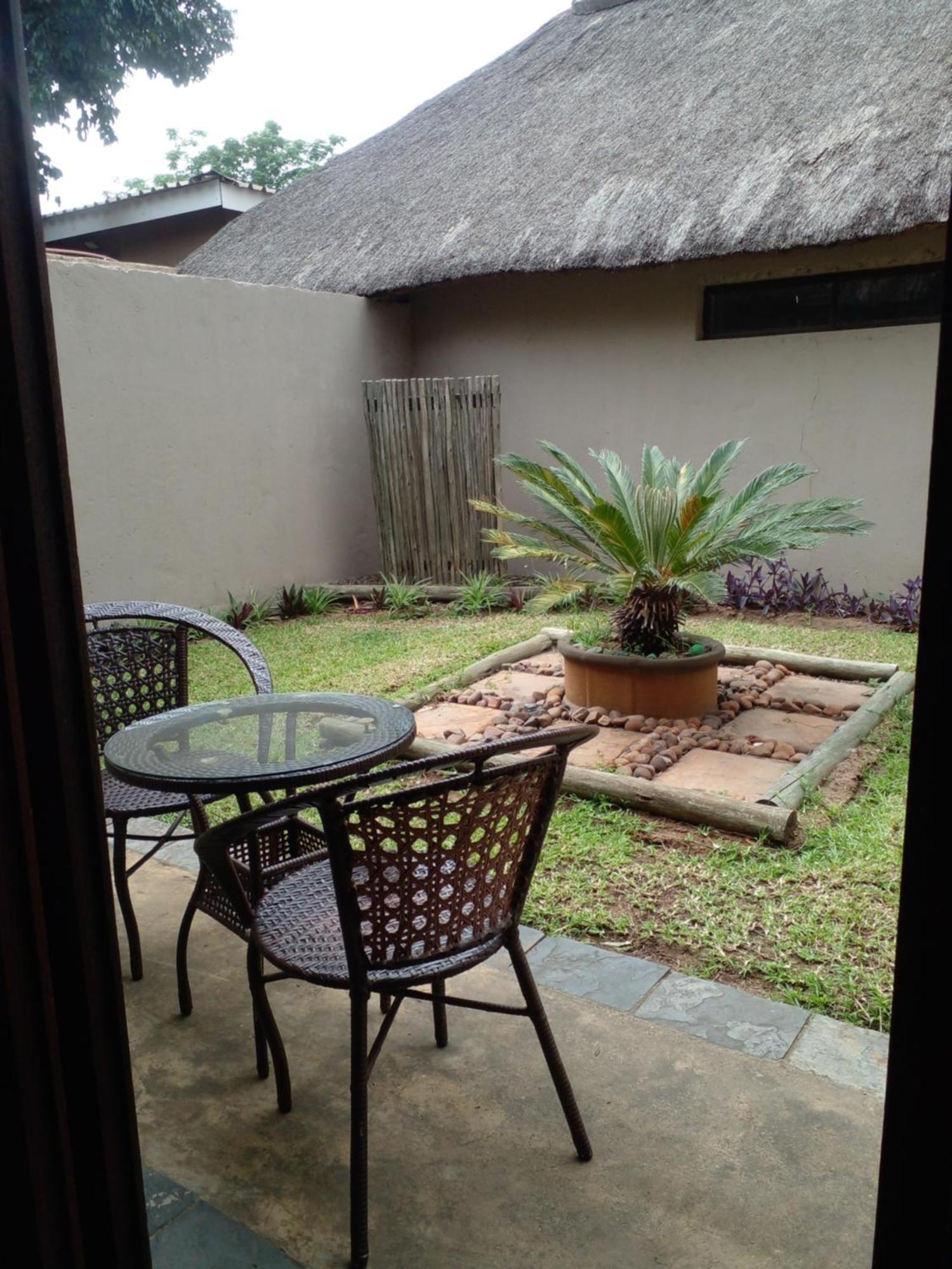 Buffalo Hotel Hectorspruit Exterior photo